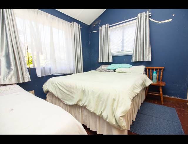 6 BEDROOM FREESTANDING FOR SALE IN MOBENI HEIGHTS